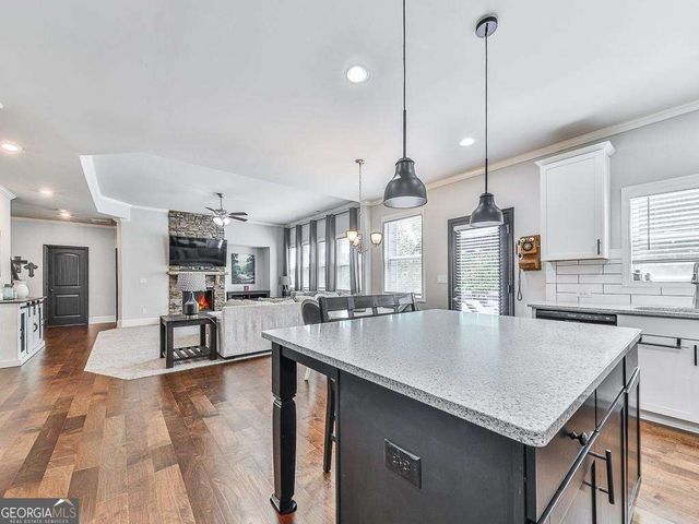 604 Little Bear Loop, Canton, GA 30114