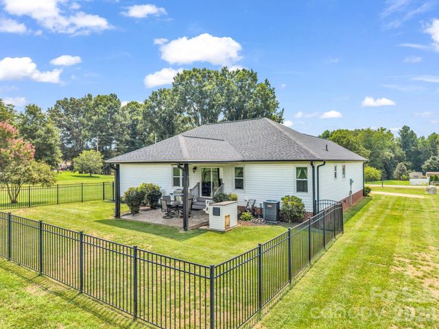 2630 Highway 182 Highway, Lincolnton, NC 28092