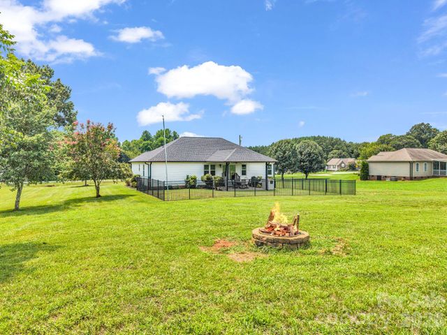2630 Highway 182 Highway, Lincolnton, NC 28092