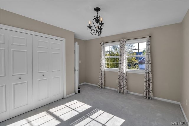 5517 Country Club Lane, Hamburg, NY 14075