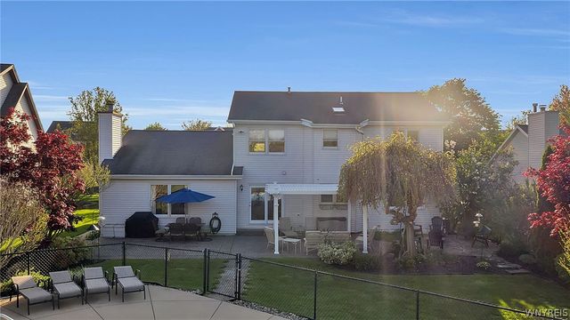5517 Country Club Lane, Hamburg, NY 14075
