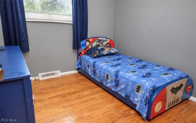 11404 Wallingford Avenue, Garfield Heights, OH 44125