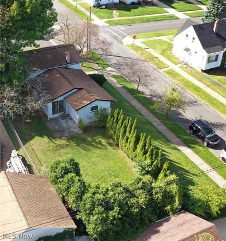 11404 Wallingford Avenue, Garfield Heights, OH 44125