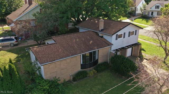 11404 Wallingford Avenue, Garfield Heights, OH 44125