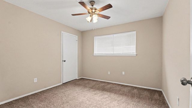 16318 Blackhawk Boulevard, Friendswood, TX 77546
