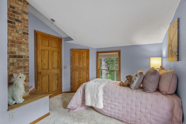 2865 Old Creek Road, Middleton, WI 53562