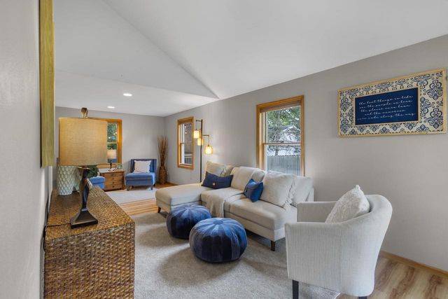 2865 Old Creek Road, Middleton, WI 53562