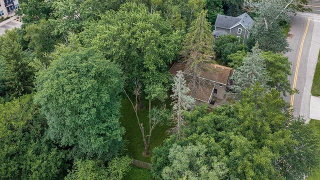 2865 Old Creek Road, Middleton, WI 53562