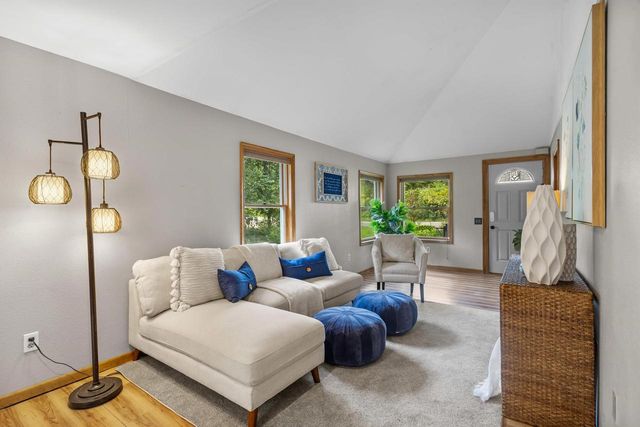 2865 Old Creek Road, Middleton, WI 53562