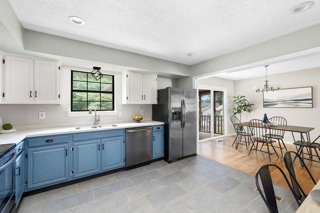 8692 Arbutus Drive, Hixson, TN 37343