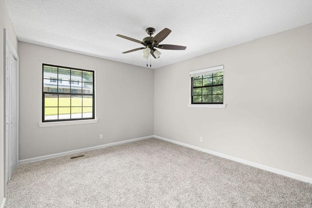 8692 Arbutus Drive, Hixson, TN 37343