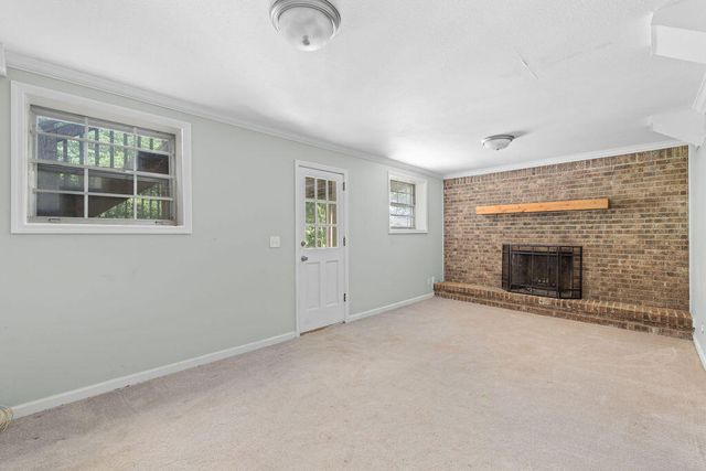 8692 Arbutus Drive, Hixson, TN 37343