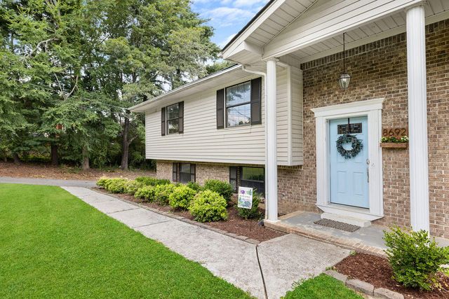 8692 Arbutus Drive, Hixson, TN 37343