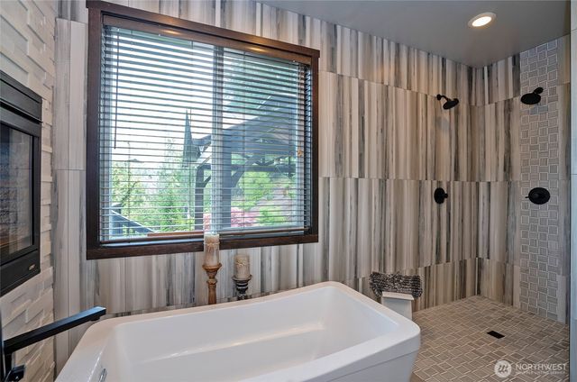 11208 165th Avenue E, Bonney Lake, WA 98391