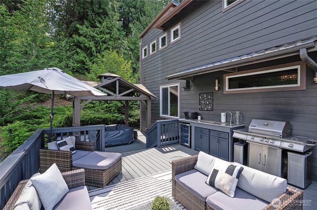 11208 165th Avenue E, Bonney Lake, WA 98391