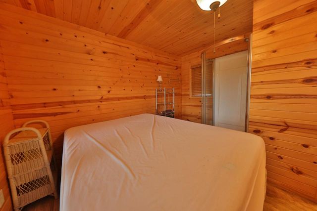 S5237 St Hwy 35, Genoa, WI 54632