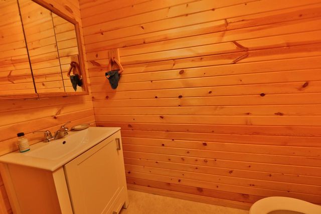 S5237 St Hwy 35, Genoa, WI 54632