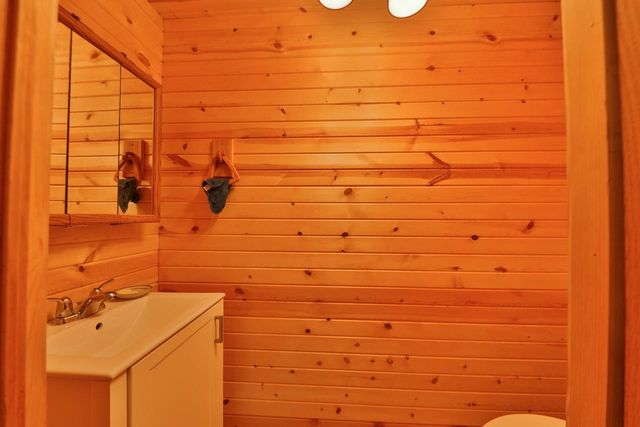 S5237 St Hwy 35, Genoa, WI 54632