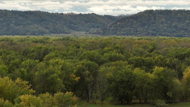 S5237 St Hwy 35, Genoa, WI 54632