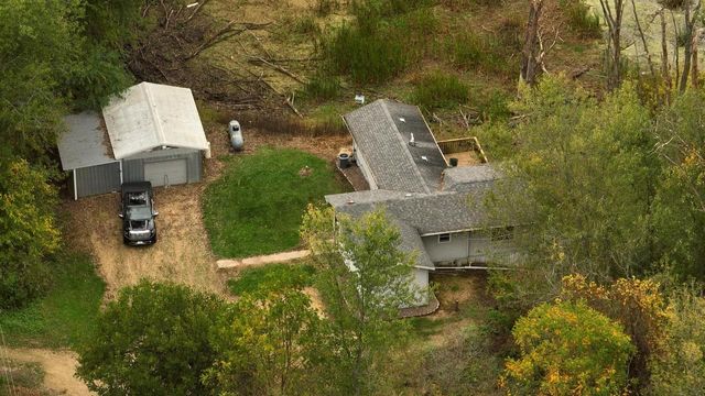 S5237 St Hwy 35, Genoa, WI 54632