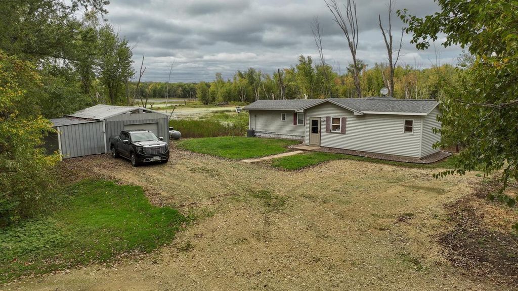 S5237 St Hwy 35, Genoa, WI 54632