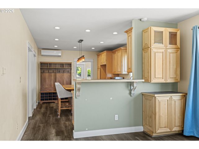 1228 SPRUCE St, Myrtle Point, OR 97458