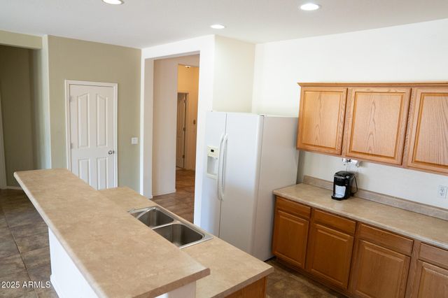 1672 E ELAINE Court, Casa Grande, AZ 85122