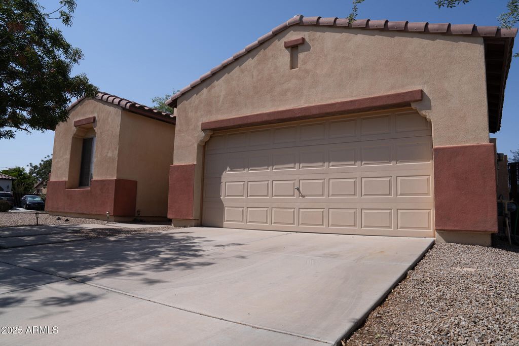 1672 E ELAINE Court, Casa Grande, AZ 85122