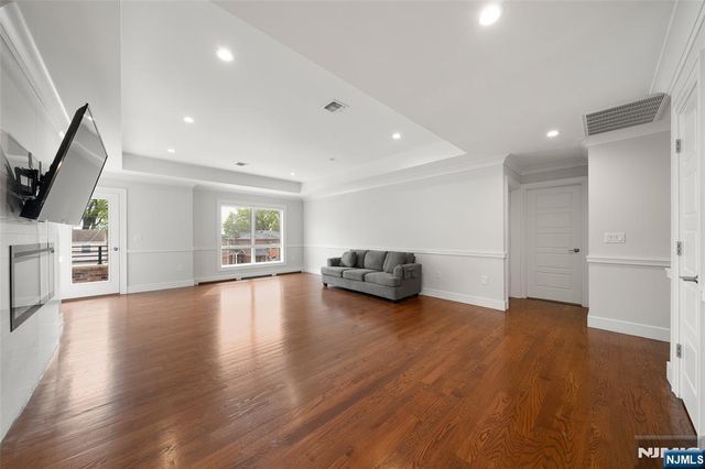 43 Henry Avenue 2FL, Palisades Park, NJ 07650