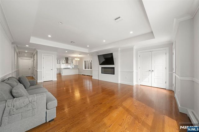 43 Henry Avenue 2FL, Palisades Park, NJ 07650