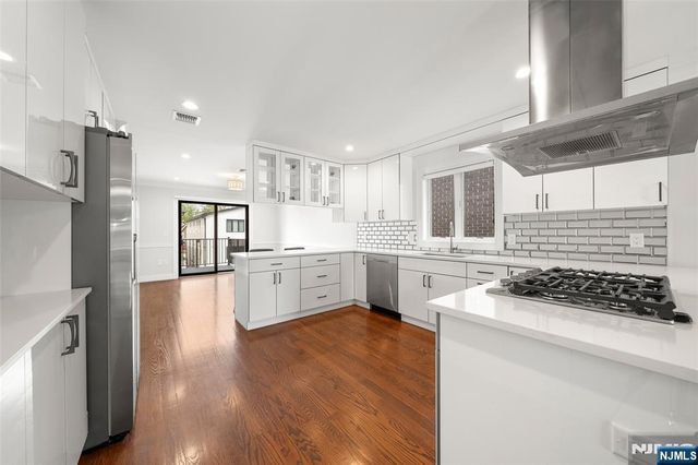 43 Henry Avenue 2FL, Palisades Park, NJ 07650