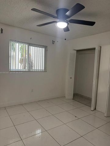 10000 NW 80th Ct 2261, Hialeah Gardens, FL 33016