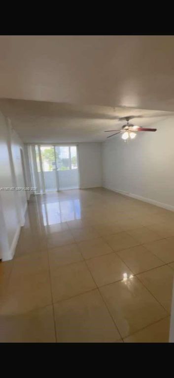 10000 NW 80th Ct 2261, Hialeah Gardens, FL 33016