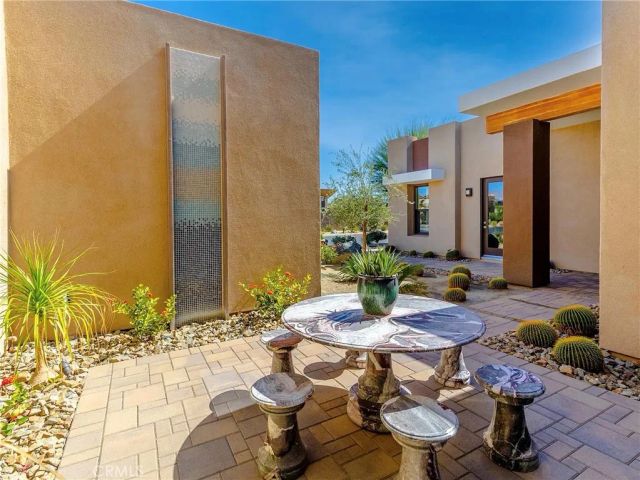 3 Via Merenda, Rancho Mirage, CA 92270