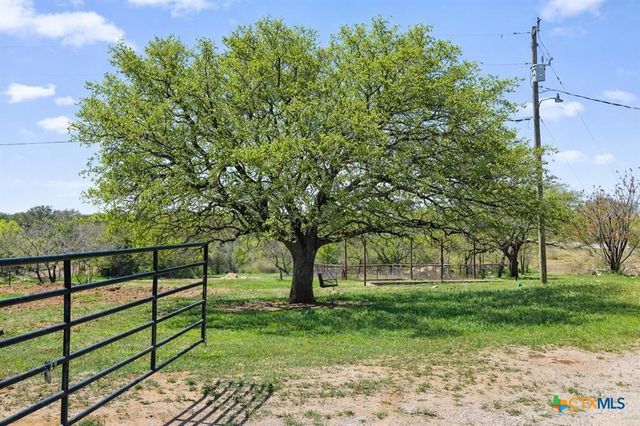 3410 W Ranch Road 152, Llano, TX 78643