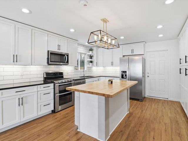 6405 Avenida La Costa NE, Albuquerque, NM 87109