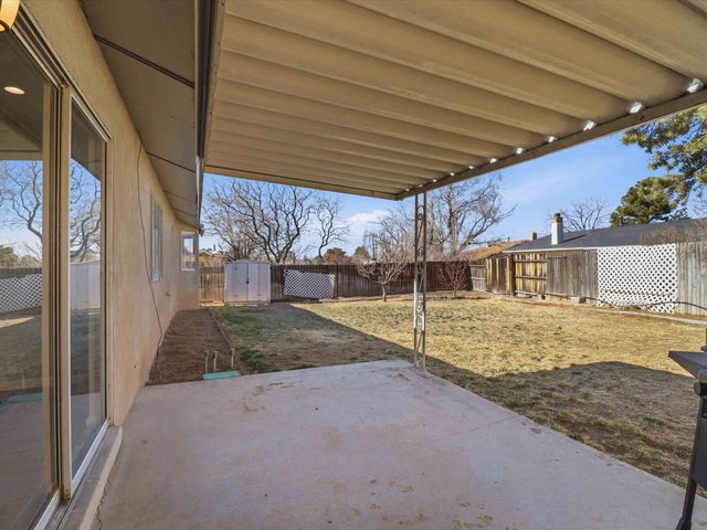 6405 Avenida La Costa NE, Albuquerque, NM 87109