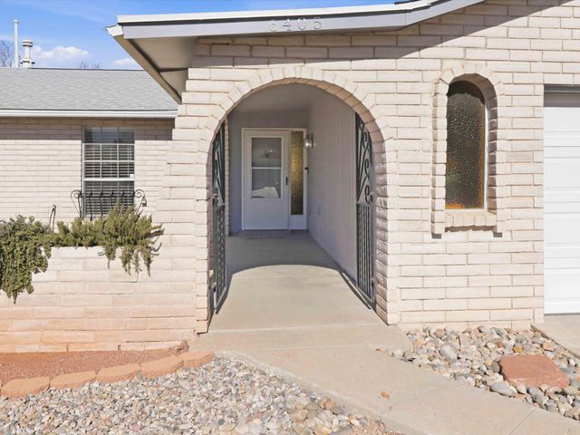 6405 Avenida La Costa NE, Albuquerque, NM 87109