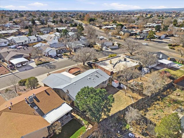 6405 Avenida La Costa NE, Albuquerque, NM 87109