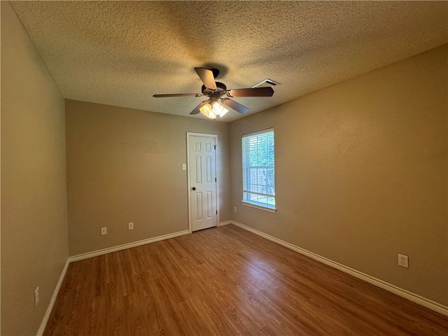 126 Sterling Street, College Station, TX 77840