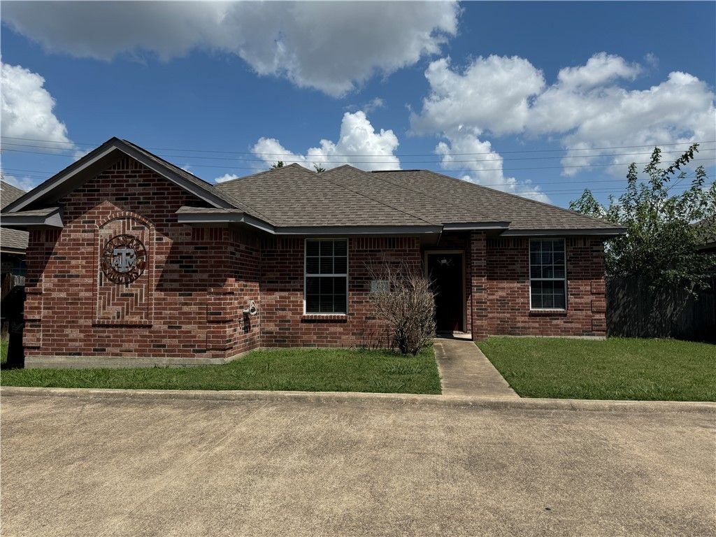 126 Sterling Street, College Station, TX 77840