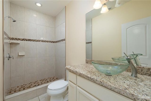3720 Yellowhammer Avenue, Mcallen, TX 78504