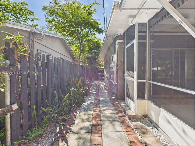 1632 SW 28th Ave, Fort Lauderdale, FL 33312