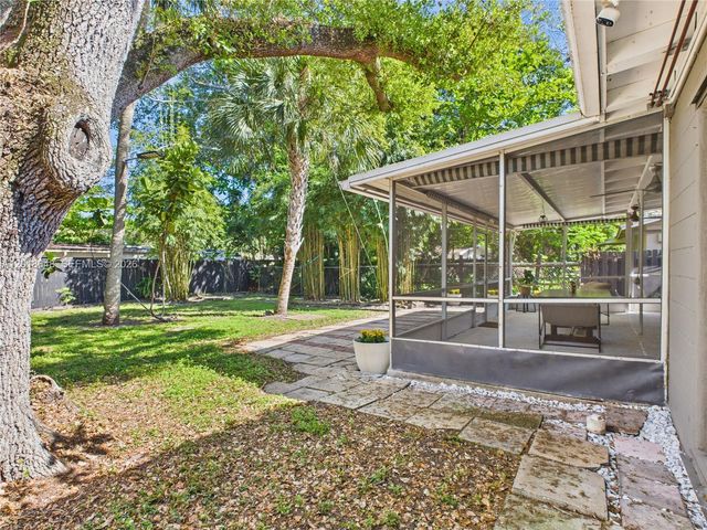 1632 SW 28th Ave, Fort Lauderdale, FL 33312