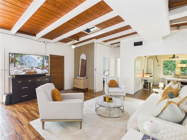 1632 SW 28th Ave, Fort Lauderdale, FL 33312