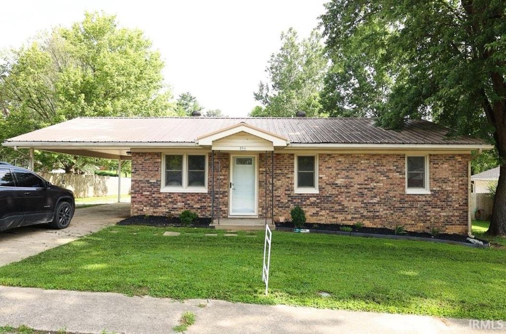204 W Olive Street, Boonville, IN 47601