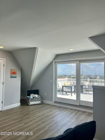 127 Dewey Drive, Ortley Beach, NJ 08751