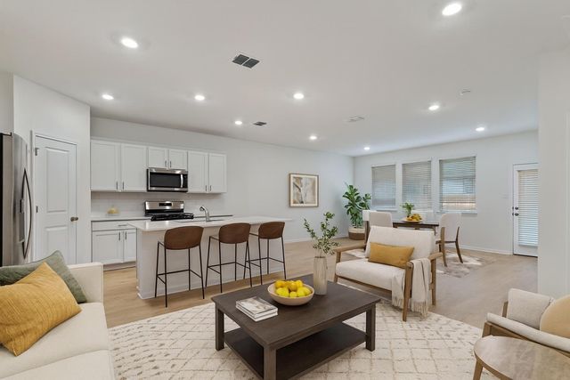 112 Lasso CV, Kyle, TX 78640