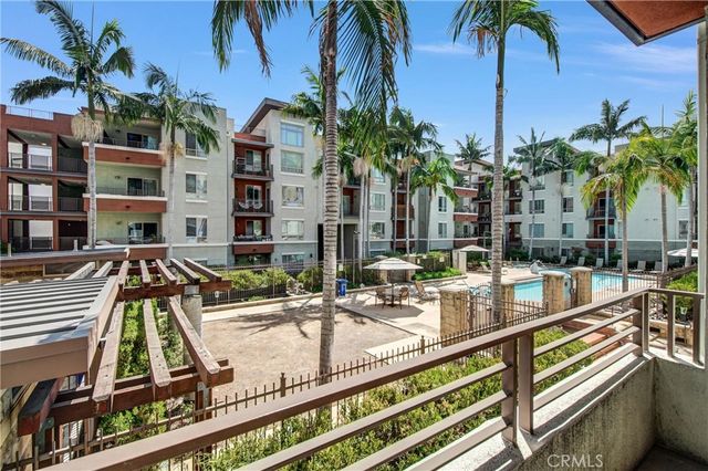 100 S Alameda 280, Los Angeles, CA 90012