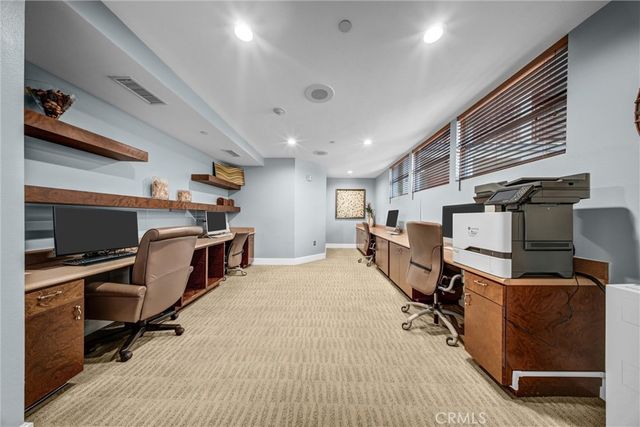 100 S Alameda 280, Los Angeles, CA 90012
